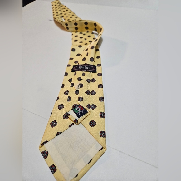 Briar Men's All Silk Neck Tie Size 3.25 x 56 Yellow & Red - Picture 2 of 7